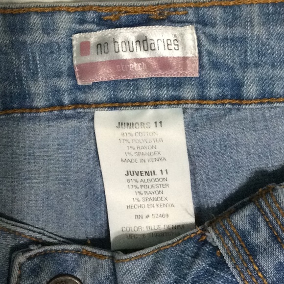 No Boundaries stretch Jean shorts size 11   A55 - Picture 2 of 5